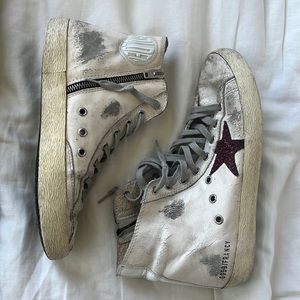 GOLDEN GOOSE High Top Sneakers in Cream and Maroon
